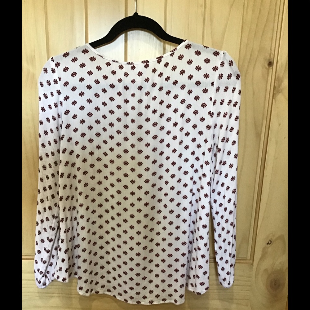 Top - Picture 2 of 3